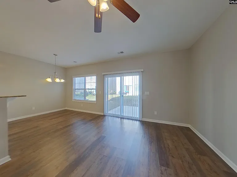 926 Dawsons Park Way — Photo 3