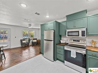 114 Pine St, Luling, TX 78648