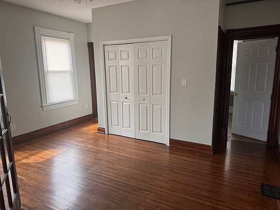 4th image of 2019 Murray Ave #3