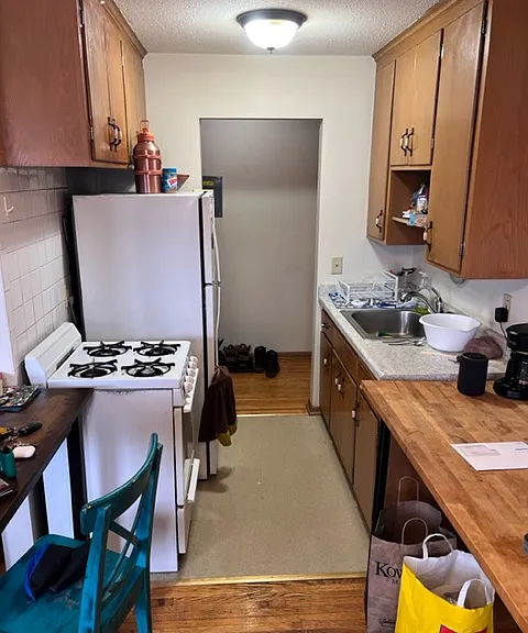1015 W 26th St #203 — Photo 1