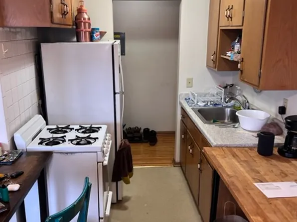 1015 W 26th St APT 203, Minneapolis, MN 55405