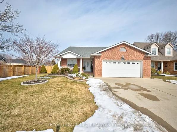 3399 Cardinal Dr, Niagara Falls, ON L2H 3A6