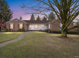 46336 Quail Ridge Dr, Plymouth, MI 48170