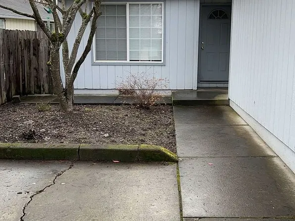532-2g - 2950 & 2952 Stacie Way, 2950 & 2952 Stacie Way #2952, Medford, OR 97504