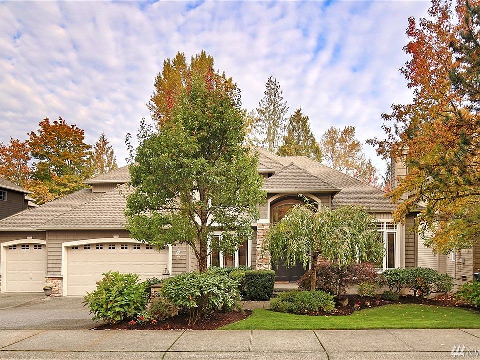 1st image of 25812 NE 4th Pl