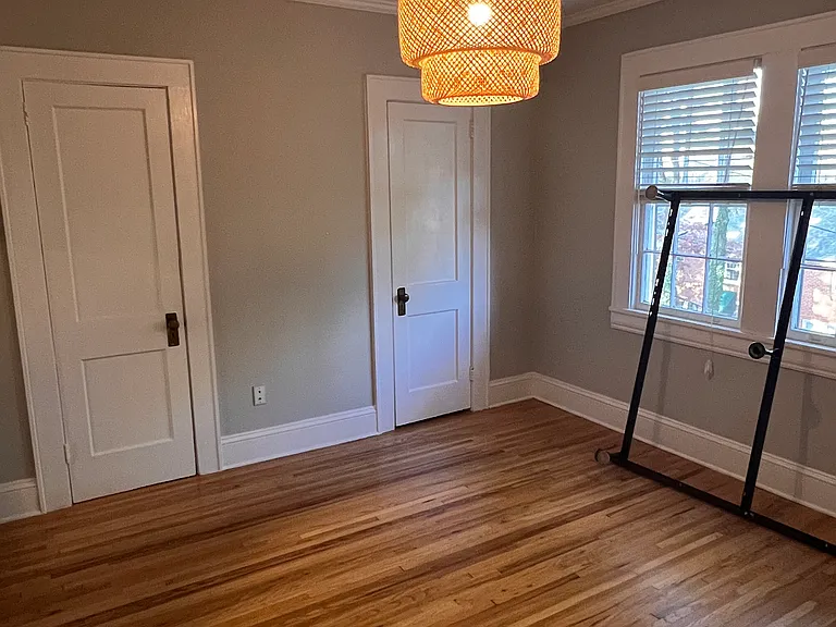 124 N Laurel Ave #3 — Photo 8