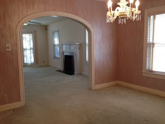 2nd image of 5002 Woodrow Ave