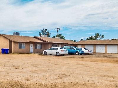 12652 Kiowa Rd, Apple Valley, CA, 92308