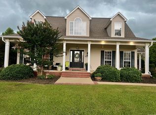 399 Moon Valley Rd, Gurdon, AR 71743