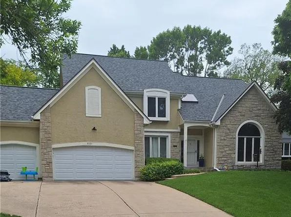 8001 Darnell Ln, Lenexa, KS 66215
