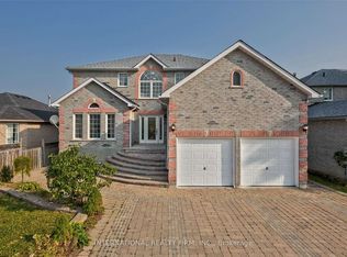 8 Cheltenham Rd, Barrie, ON L4M6T2