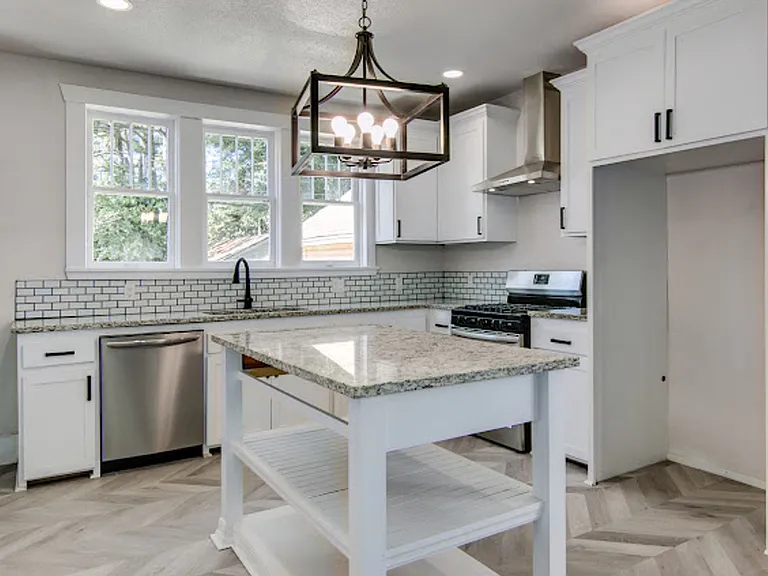 2301 Pecan St — Photo 7