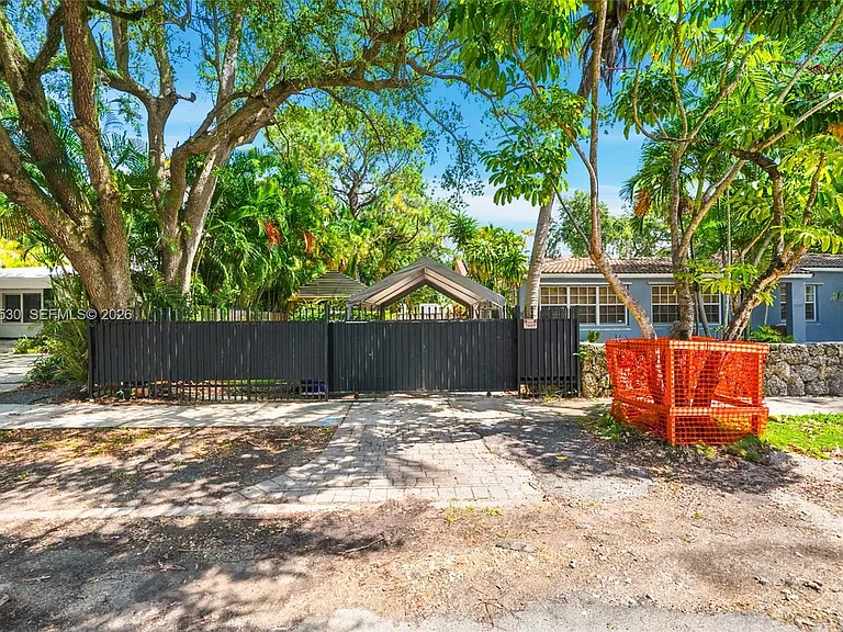 2301 Tequesta Ln — Photo 6