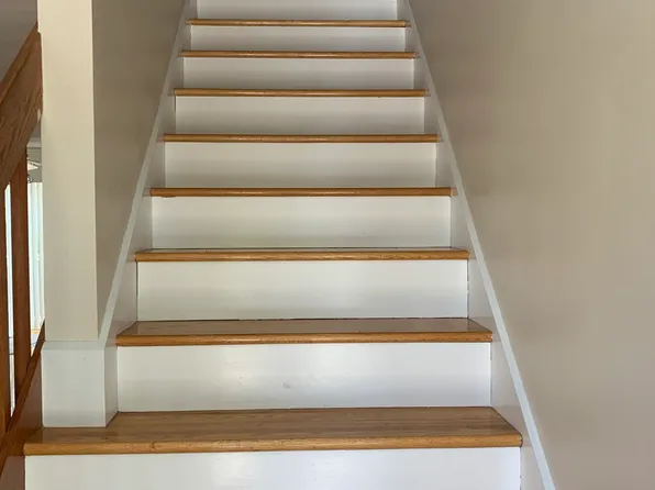 15 Packard Ave, North Providence, RI