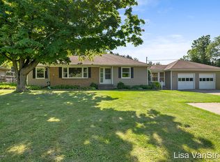 906 Maryland Ave NE, Grand Rapids, MI 49505