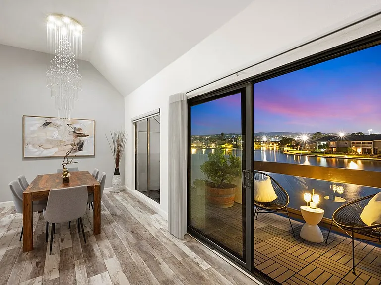 702 Portofino Ln — Photo 6