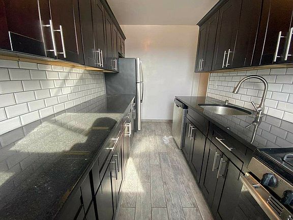 3rd image of 147-15 34th Ave #F2