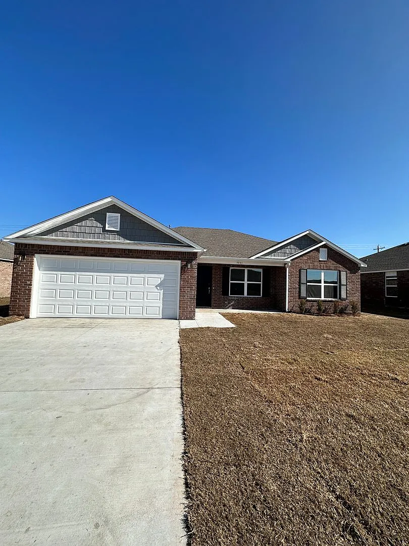 Pre-Leasing Now | Charming 3 Bedroom, 2 Bath Home with Cozy Breakfast Nook in Broken Arrow — Photo 3
