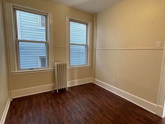 5th image of 135 Westervelt Ave