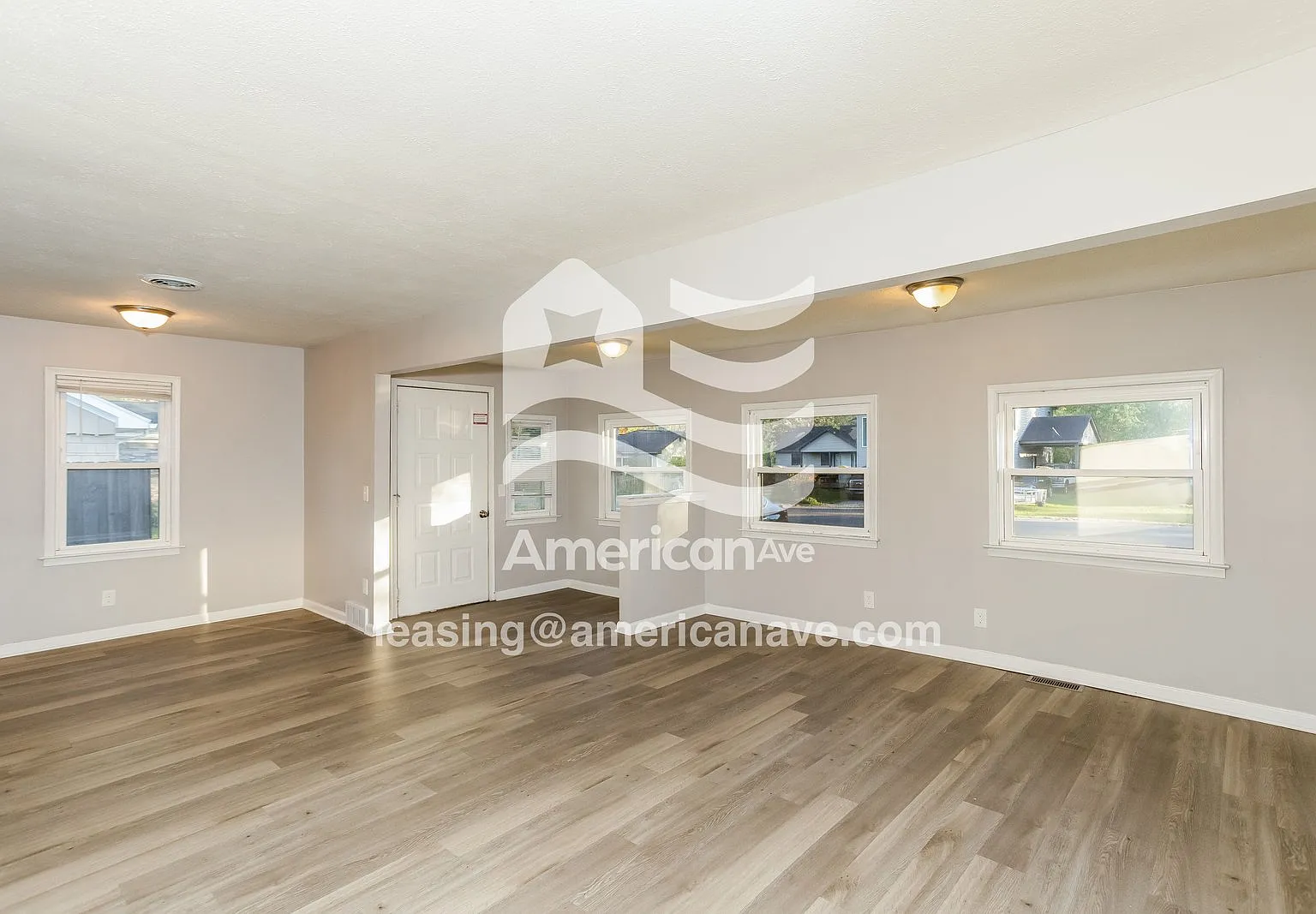 2 bed, 1.0 bath, 1181 sqft, $1,467 — Photo 3