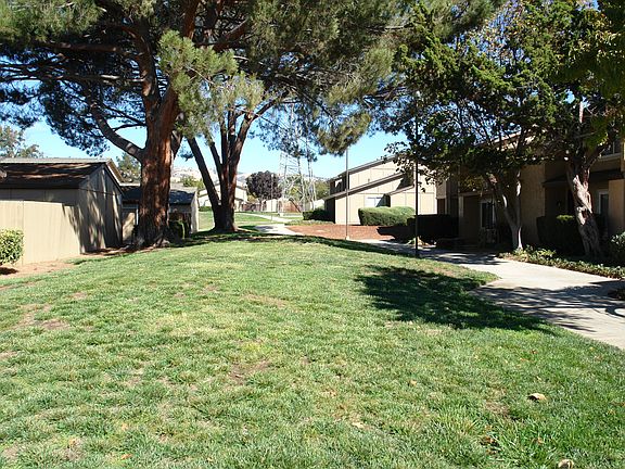4th image of 1953 Postgate Ct