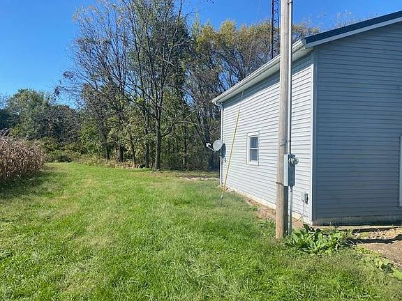 5th image of 473 550e St
