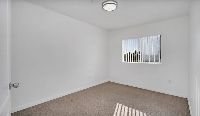 Osborne — Photo 10