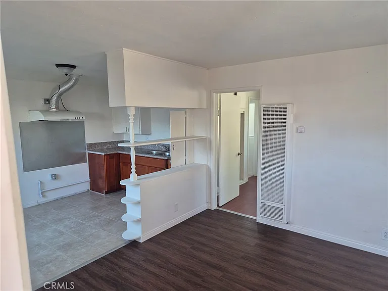 118 1/2 Fano St — Photo 5