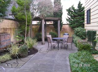 2252 NW 62nd St APT 4, Seattle, WA 98107