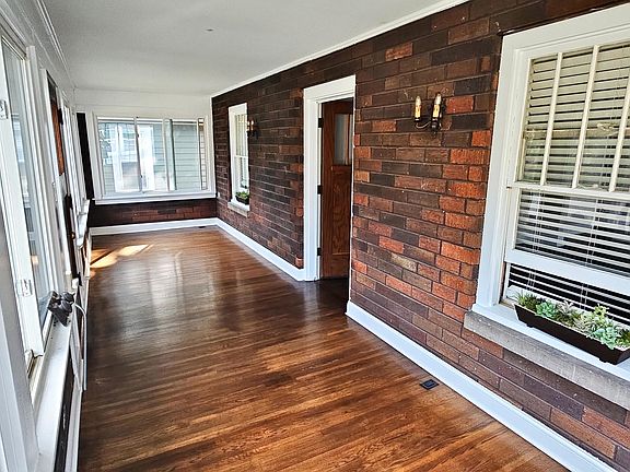 2nd image of 521 E Benton St