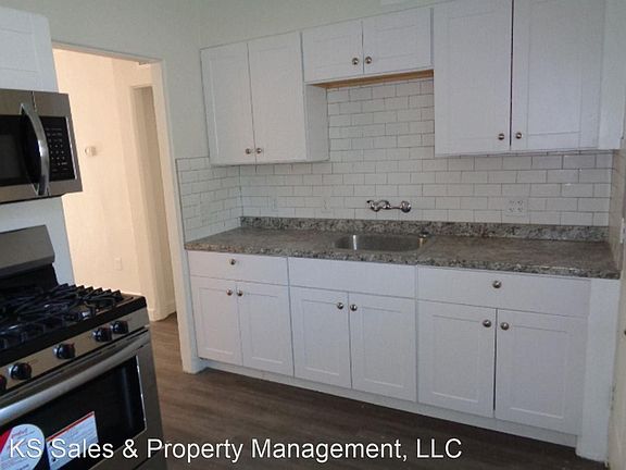 3rd image of 1608 W Mulberry Dr #1-3