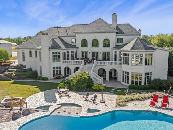 3285 Cemetery Rd, Morris, IL 60450