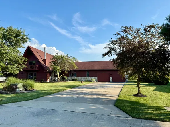 153 Waterbury Ct, Saint Marys, OH 45885