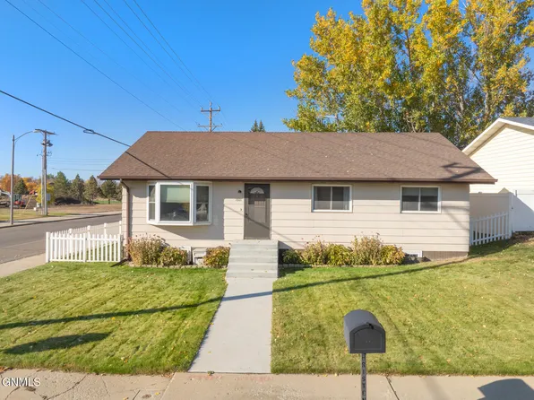 1801 8th Ave E, Williston, ND 58801