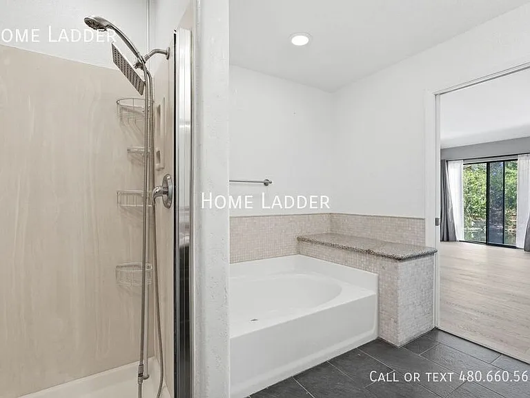 514 S Marina Dr — Photo 17