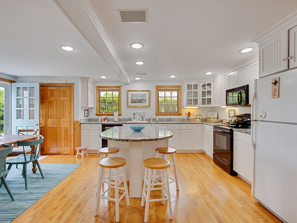 6 Fourth Street, Biddeford Pool, ME 04006 Zillow