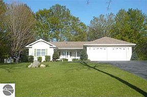 1st image of 1329 Martin Dr