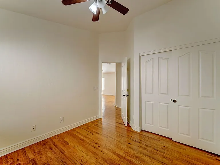 2014 E Glenhaven Dr — Photo 24