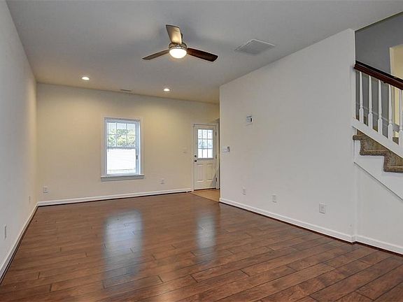 5th image of 1090 Kenya Ln