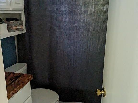 5th image of 5413 Hardy Ave