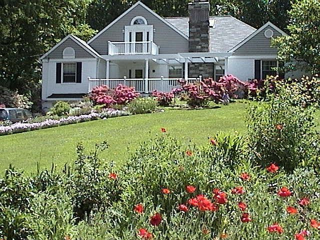 1528 Grace Church Road