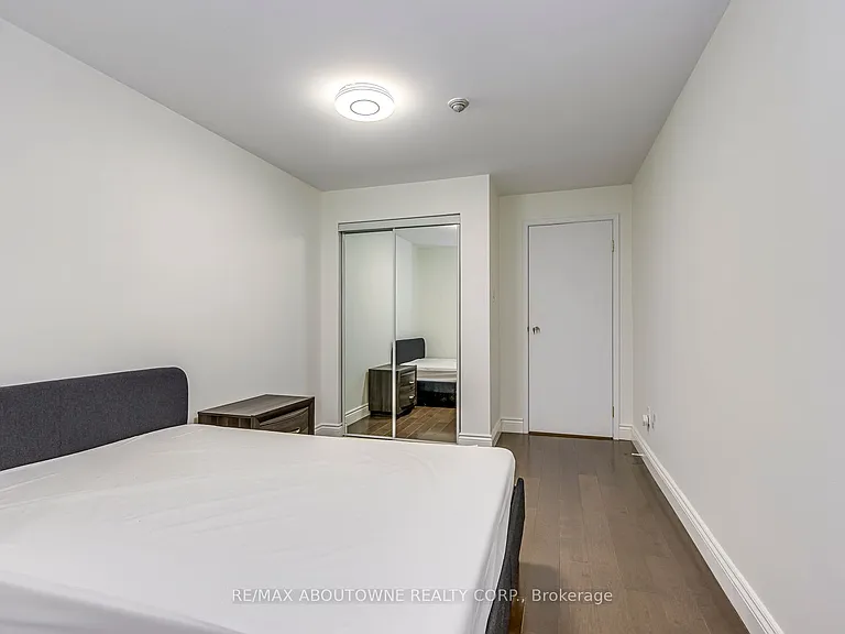 211 Saint Patrick St #106 — Photo 28