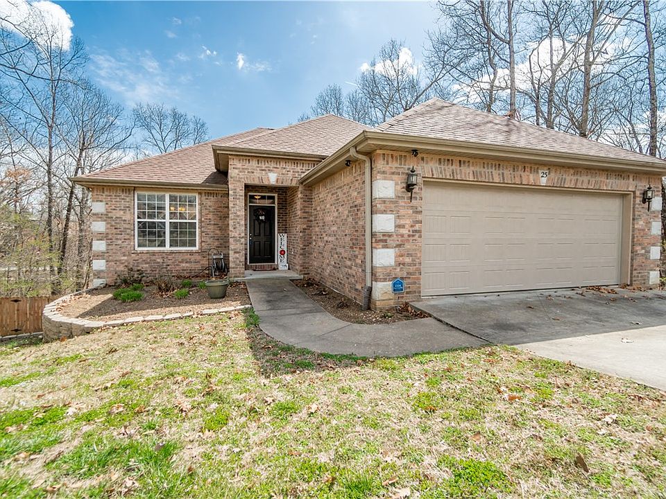1st image of 25 Merritt Cir