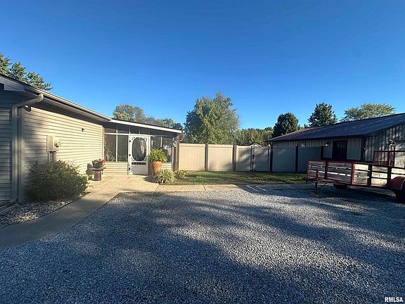 4th image of 109 Delanor Dr