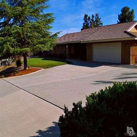 2nd image of 45640 Denizen Heights Rd