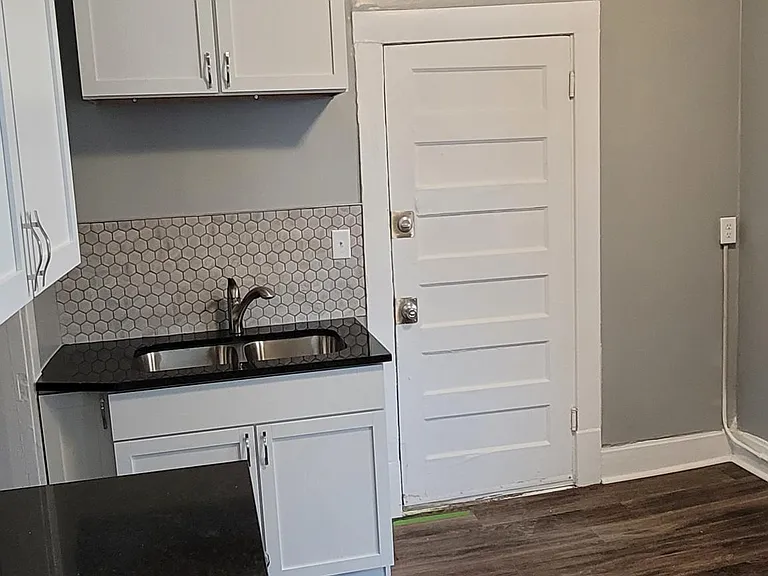 955 Edmund Ave #3 — Photo 4