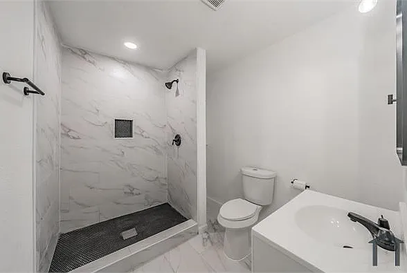 238 Briar Oaks Dr — Photo 12