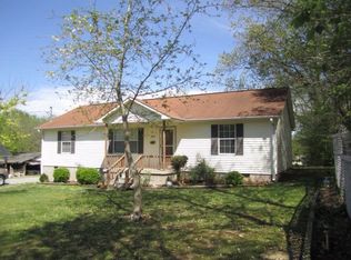 703 McCampbell St, Paris, TN 38242