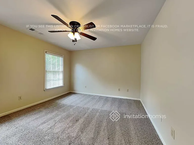 9320 N Lake Dr — Photo 20
