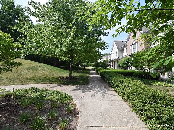 3rd image of 4339 Canterbury Ct